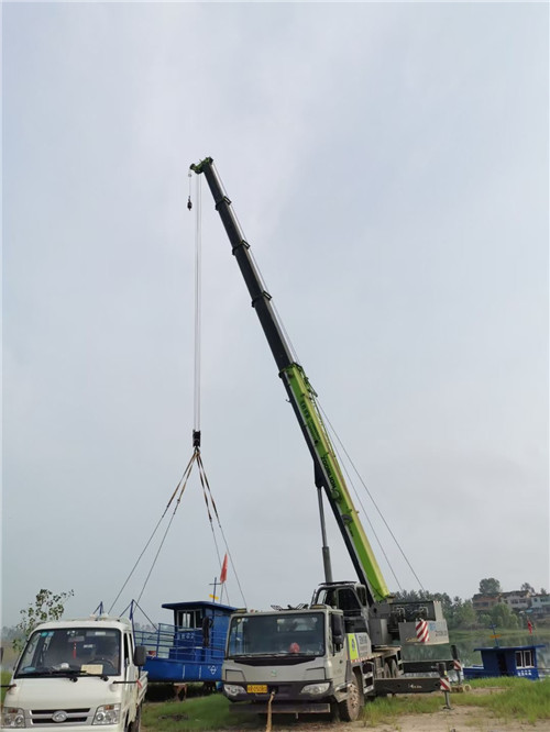 杨浦区桥梁建设吊装案例